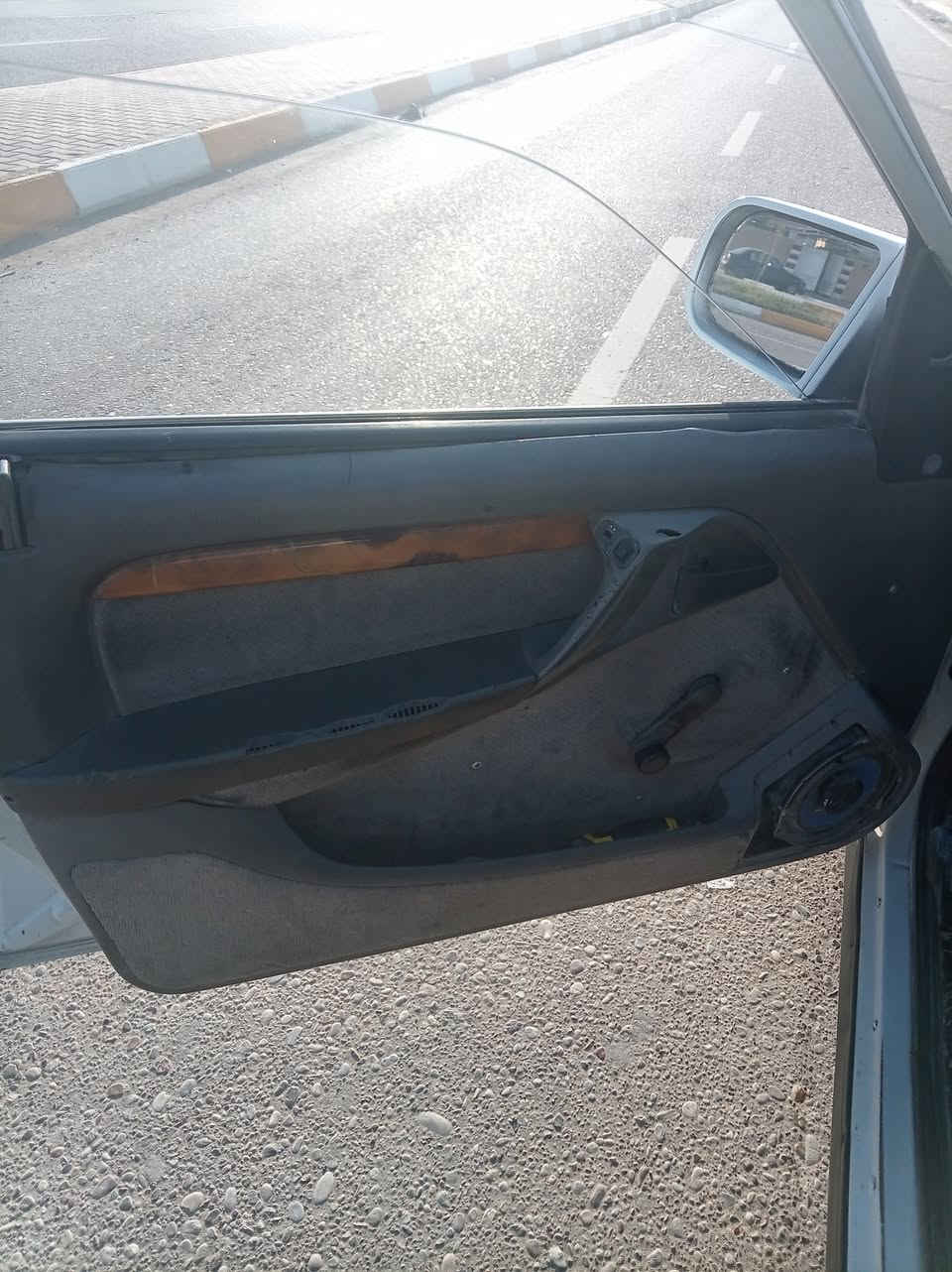 اسلام عليكم عندي اوميكه موديل٩٢ رقم كركوك مشروع وطني باسمي سياره معمره جماليه لاضربه ولا شي مجرد خياسات ومعمره عام بيع او مراوس حسب القناعه السعر ٣٦ وبيها مجال كلها كامله كير ومحرك خير من الله نقصها دبلات خلفيه كهربايات كله شغله ارفلو مال كصه صارله اسبوعين وخير من الله لا صرف بانزين ولا شي مكان السياره تكريت القادسيه قرب دايرة المرور بشارع ٦٠ رقم تلفوني واتساب *********** موجود على الخاص هم
