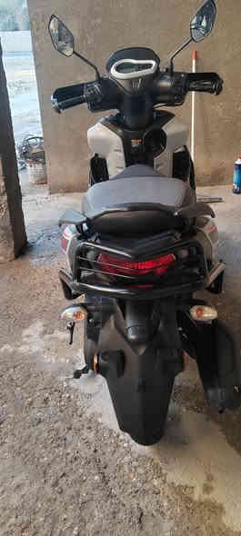 يا الله
دراجه زت آر موديل 2024 كفاله
ماشيه 2000 حقيقي سويجين ودرع
السعر مليونين و250
***********
