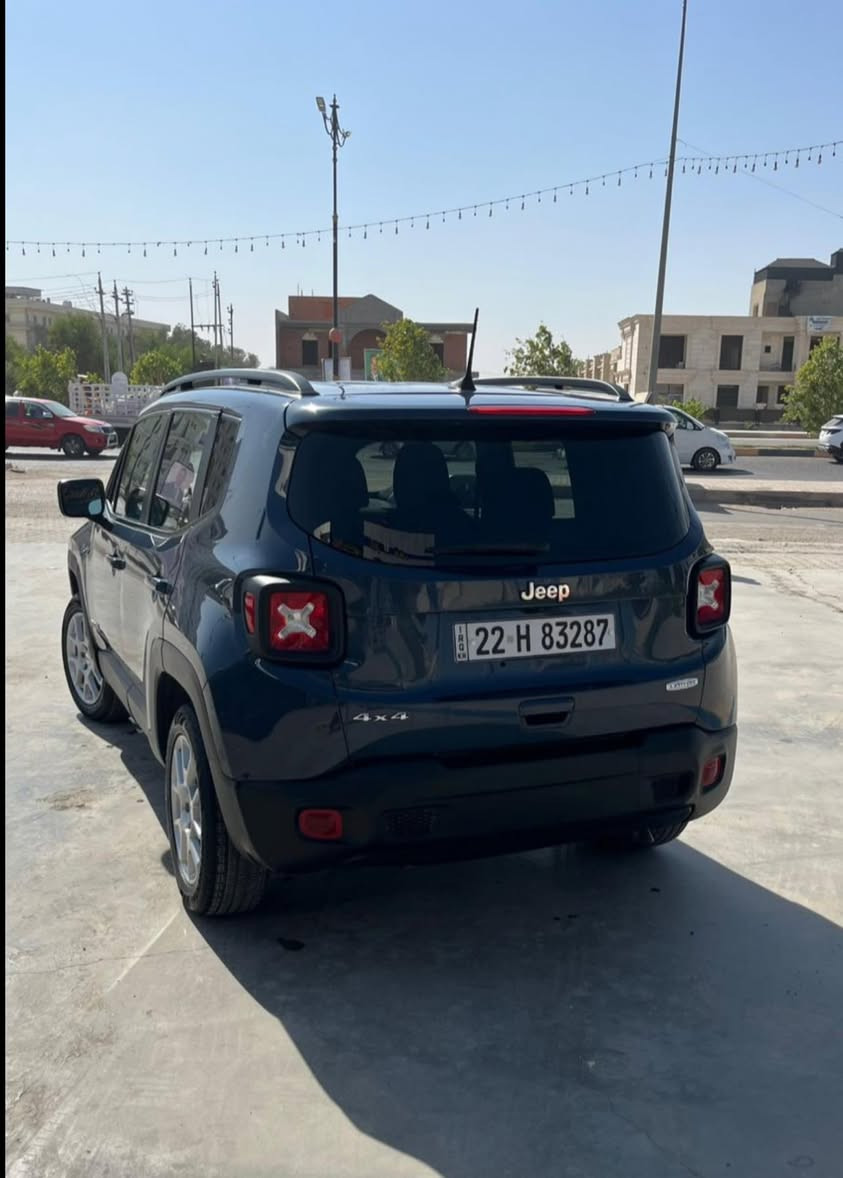 جيب رنكيد لوليتود موديل 22 
كشن كهرباء تدفئة بالكشنات والستيرن رادار النقطة العمياء ردار تحديد المسار رادار توقف الذاتي لمنع الاسطدام 
4/4 ويل مع اربع وضعيات قيادة 
شاشة كبيرة كار بلي 
حادث جاملغ جهة السايق مع صبغ حافة الباب 
بارد بيهة قليل 
***********
