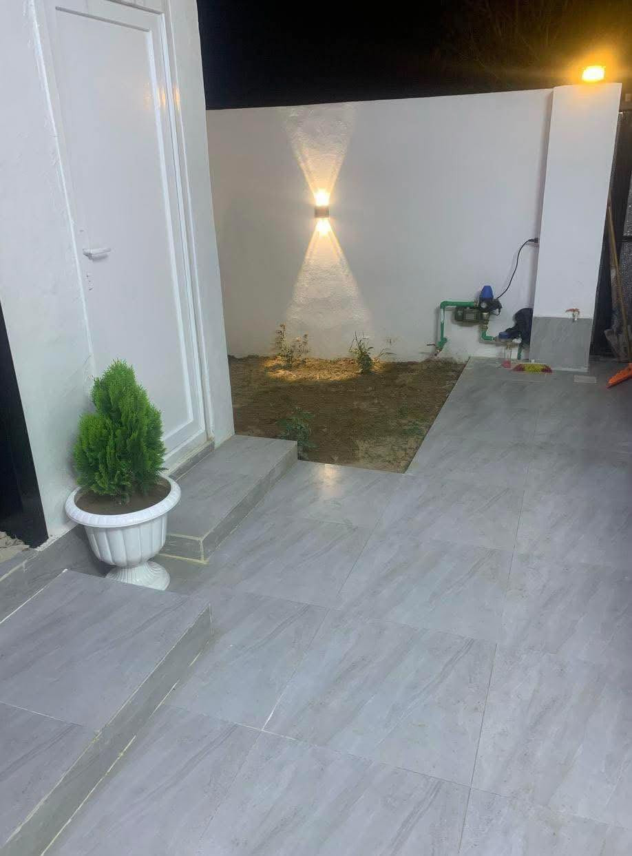 سلام علیکم
#خانووی_مۆدێرن بۆ فرۆشتن ⛪💒
ناونیشان 📍 قەزای ڕزگاری (سموود) 
 
◼️گەڕەکی ئەنفالەکان(ئازادی) 🏙️🌇
◼️تاپۆی یەک ناوە 🔴
◼️ڕوبەری 7 × 20 =140 مەترە 📏 📐
◼️نزیک مەکتەبی بەمۆیە 
◼️نزیک مەکتەب و مزگەوت و یاریگا
◼️سەقفی مەغریبییە
◼️دکتی موبەریدەی بۆ کراوە
◼️بە شێوەیەکی زۆر جوان و تۆکمە دروستکراوە 
◼️کۆڵانی قیرە 🛣️
◼️شوێنێکی زۆر خۆش و دڵگیری هەیە 🌄
◼️کامل دەرگاکانی ئەدۆی توورکیە

🔴ژورەکانی ئەم خانووە پێکهاتووە لە ⬇️

🔶میوان 🚪🪑
🔶مطبخ 🍴🔪
🔶مساعد مطبخ 🥄
🔶هۆڵێک 🖼️
🔶دوو ژوور نوستن 🛋️🛏️
🔶ڕۆشنایی 
🔶مشتەمەلات 🚿🛁

بۆ زانینی نرخ 💵 تەنها خاڵێک لە کۆمێنت دانێ ڕاستەوخۆ بە نامە نرخەکەیت پێ دەگات یان پەیوەندی بکەن بەم ژمارانەوە 📲📞📳

***********📞✅
***********📞✅
***********📞✅

دەتوانن سەردانی
#نوسینگەی_محمد_یاوەر_محمد بکەن 

ناونیشانی نوسینگە ◀️ ڕزگاری جادەی نێو بازاڕ 🛣️
🔴 سەرووی شارەوانی سموود. 🌆🏣
🔴 تەنیشت شیرینی خانەی زانا🍹🏢

ئێوەی بەڕێزیش هەر موڵکێکتان هەبوو بۆ فرۆشتن یان ویستان بیکڕن دەتوانن ڕەسم و زانیارییەکانتان بنێرن بۆ ژمارە ڤایبەری 📳✅ ***********
