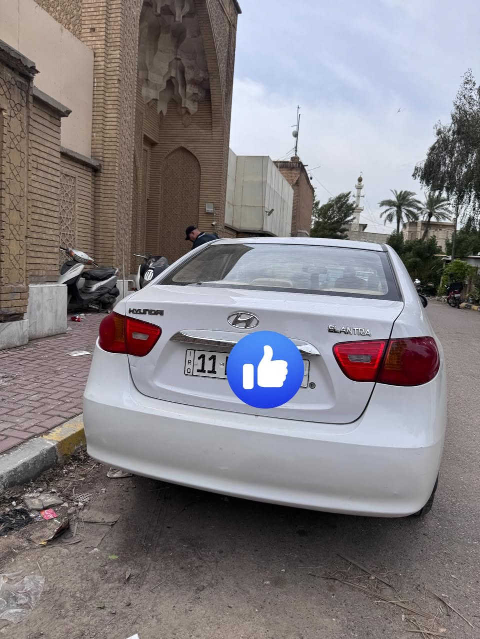 السلام عليكم للبيع اللنترا 2011 بـ اسمي رقم بغداد الرقم الجديد وبيها السونار مالتها المكان بغداد للاستفسار ***********
