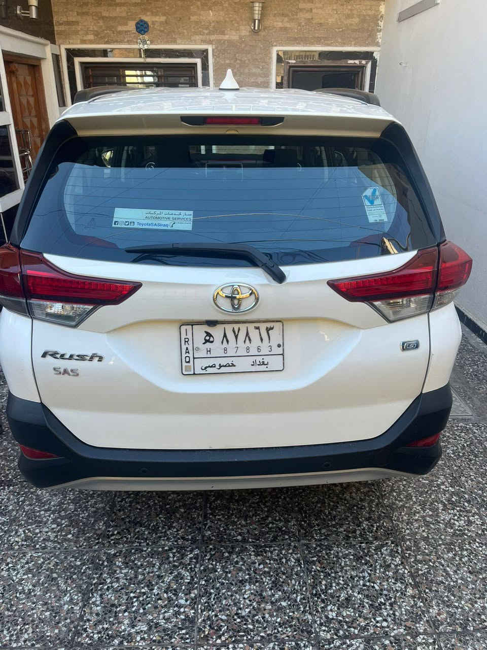 سيارة تويوتا راش ٢٠٢٠ ابيض اللون ٧ راكب تدفئة تبريد كفالة كير ومحرك كير اوتوماتيك سيارة نظيفة اطارات وصدر جديدة قطعتين صبغ فقط من الباب الأيسر الخلفي

للاستفسار عن المواصفات والسعر 
***********
