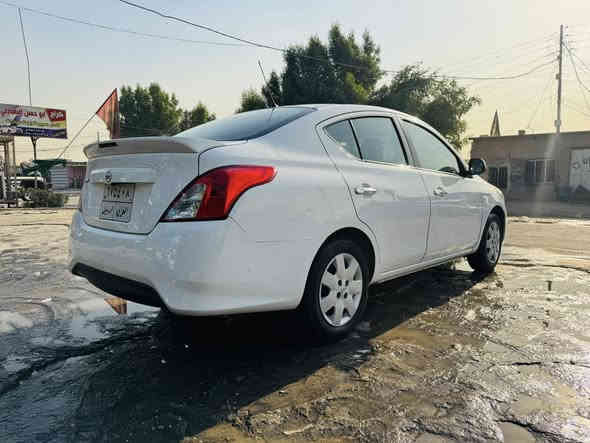 سلام عليكم سني هندي موديل 21 كفاله عامه بدون صبغ ولا بارد 
ماشيه 48 السياره وضع الشركه جاهزه بدون اي نقص مدوشمه جلد ارضيه وكشنات ***********
