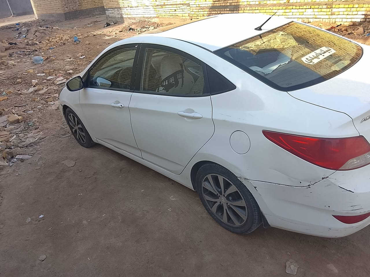 اكسنت 2015وارد خليج محرك 1600عالة فةا فول  الرقم وتساب ***********السعر 80وبي مجال التواصل فقط وتساب
