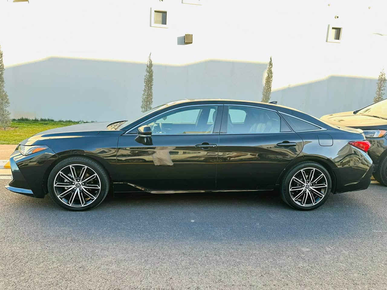 2019TOYOTA AVALON TOURING

موديل: 2019 ✅
مكينة: V6 3,5 🦁
ماشية: 195 الف كيلومتر
لون : اسود

رقم الشاصي 4T1BZ1FB1KU009083

‏‎مواصفـات تورينك 1/1

‏‎  داتا شـو (لاينر) + كيج (عداد) الكتروني
‏‎ فتحة سقـف
 رادار امامـي
‏‎  رادار 360 درجة + رادار نقاط عمياء
‏‎ رادار تحديد مسار وخطوط شوارع
‏‎ كشنات هيتـر + كشنات تبريد + خزن ميموري 
ستيرن هيتر
ليد داخلي
‏‎  لايت اوتو عالي ناصي +
‏‎ تشغيل عن بعد
‏‎ اوتو ستارت + اوتو هولد 
  ECO+NORMAL+ SPORT+SPORT+
‏‎ سستم صوت سماعات JBL
‏‎ مواصفات هواية متنعد ذكرت عدد منها

داخل جلد اسود 
 مكينة مفتوح بشرط

سيارة ب اسمي تحويل مباشير 

ملاحظة باب و جاملغ خلفي مصبوغ ١ قطعة كلير ايرباك بس البردة مرجع سيستم

بدون داخل بدون ارباك

السعر ٢٢٥ 💵 ماكو بهيج سعر بهاي المواصفات وبهيج نظافة

‏‎العنوان: اربيل.

***********☎️

 ‎واتساب - اتصا  ✅
0️⃣7️⃣5️⃣0️⃣4️⃣3️⃣2️⃣8️⃣9️⃣6️⃣6️⃣ أربيل, العراق
