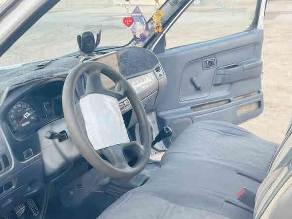 سلام عليك نيسان للبيع 2002 مصبوغه حزام كير وكسل ومحرك وشاصي مكفول رقم بغداد دولي بسمنه السعر 70 ***********
