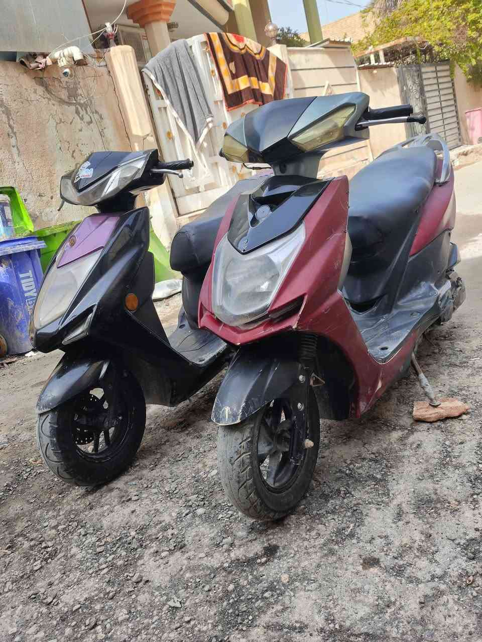 السلام عليكم دراجات عدد 2 سكنس شغالات سلف هندر محركات ماكس ياباني نضيفات مكينه ثنينهن غرسات فقط بيهن خيط بخار قليل السعر 250 وحده بيهن مجال بصيط مكاني حله شارع 60 رقمي ***********
