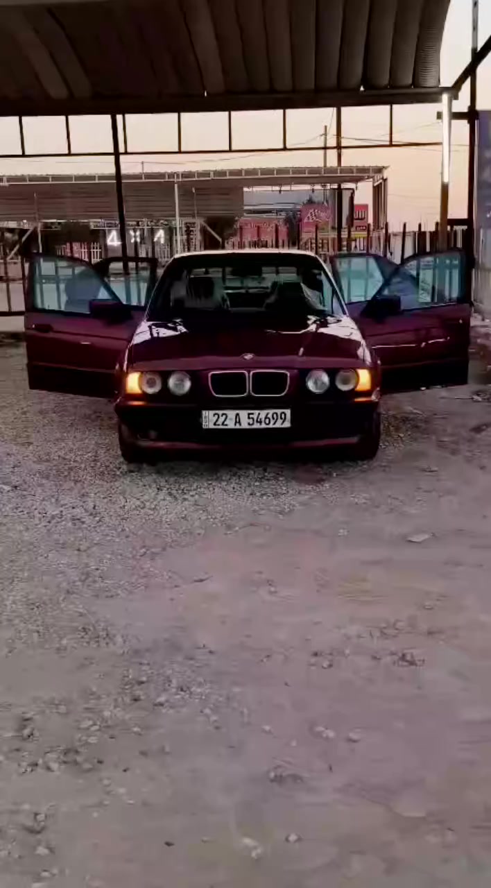 السلام عليكم
بي ام دبليو حجم 525 موديل 1991  

اصل بليته وسنويه

✅اللون ماروني مميز 

✅بجم عريض 

✅مكينه مسكر فانوس جديدة 

✅ كير كفالة

✅كهربائياته كلها شغاله

✅صدر امامي خلفي 

✅كشنات مخمل بجلد

✅صبغتها حلوة

✅ويل خلية جديد 

✅رقم اربيل انكليزي تحويل او وكالة بكيفك

✅سقف سلايت

✅جامات كهربائي 

✅تخم تايرات جديد 

✅تبريد ثلج فقط غاز واذا غير الغاز اني اتحمل التكاليف  

✅سيارة احلى من الصور ما بيها برغي نقص كلشي تمام

السعر 65 وبيها مجال مكانها النجف 

غير متواجد على الفيس 

***********
