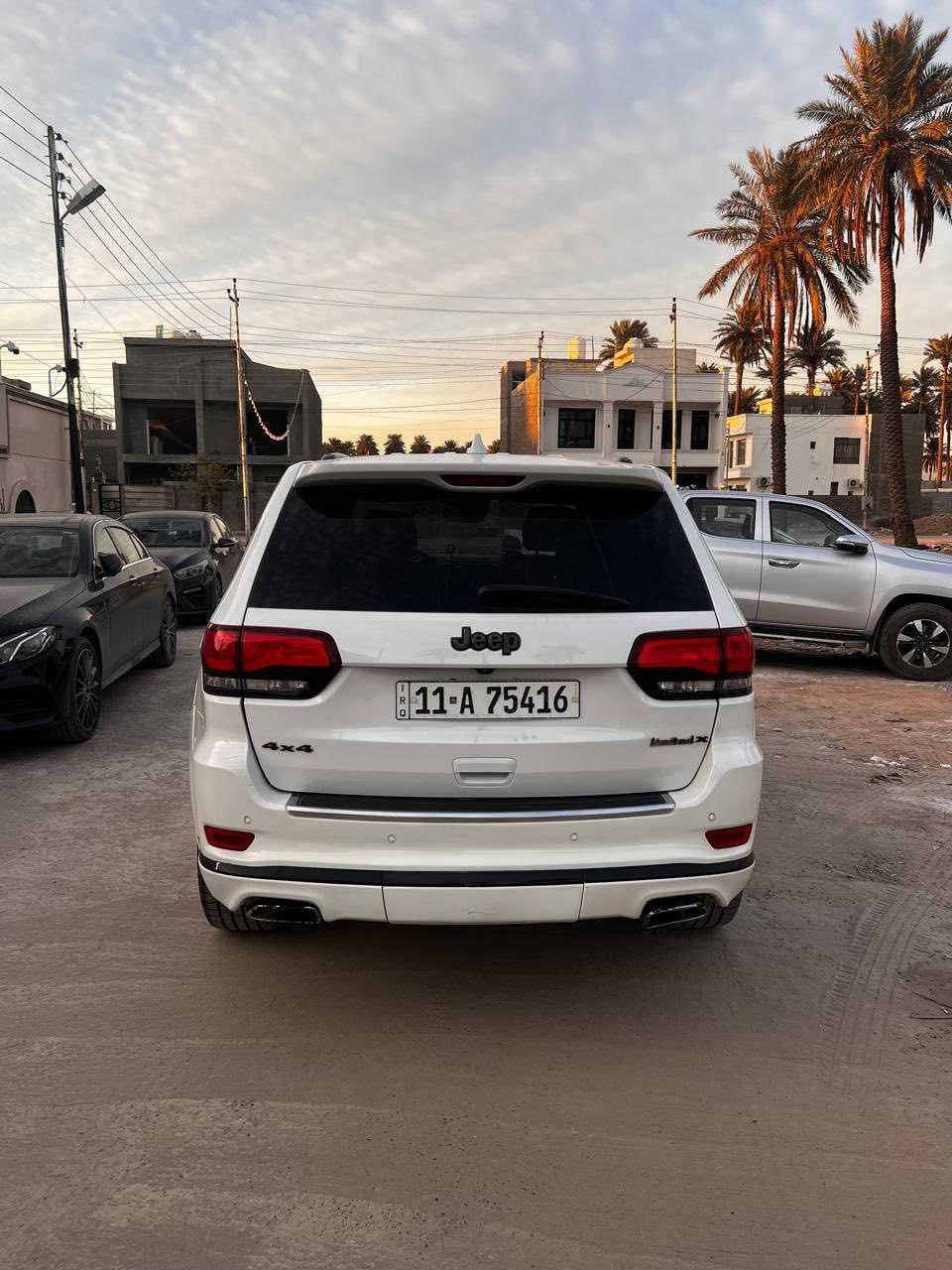 السلام عليكم مكلف في النشر غير متواجد ماسنجر
للبيع جيب لمتيد اكس 2018 

موديل 2020 رقم بغداد بسمي

السياره  فوول للاخير ١/١ محرك 3600

السعر 235 وبيه مجال

متواجد في كسره وعطش وفي الدوره 

للاستفسار ***********
