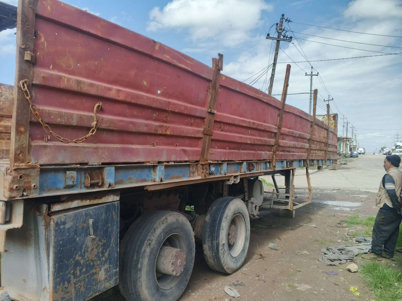 عربانه طول 12 وربع شاصي محلي 16  مكان موصل سعر 30 بيها شوي مجال مكلف بنشر ماكو خاص ***********
