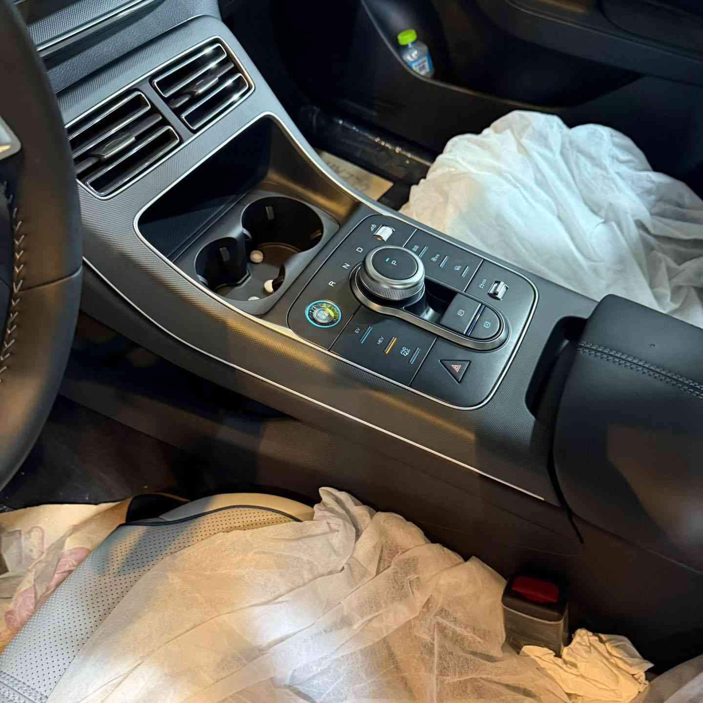 Byd 
دستروير 
2025 
مرقم لوحة وسنويه 

ملاحظة :- التعامل بالنقد فقط 
لا نتعامل بالقسط 

لعنوان⬅️بغداد . معارض البياع الشارع الوسط

اوقات الدوام > من الساعة 10 صباحاً الى 8 مساءً

للاستفسار اكثر عن المعلومات ℹ️ اتصل على 
***********
***********
