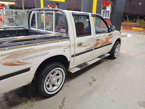 ***********اسيا***********گونا موديل 2009مه نه فيستاسلي بي بوياخ بي قپوقوپ بي خايس كيرومه كينه اكسل شانسي 4تايه ي لوك نمونه يه هه مووكياني به شه رت وه كووينه كان جوانه 40 رانية
