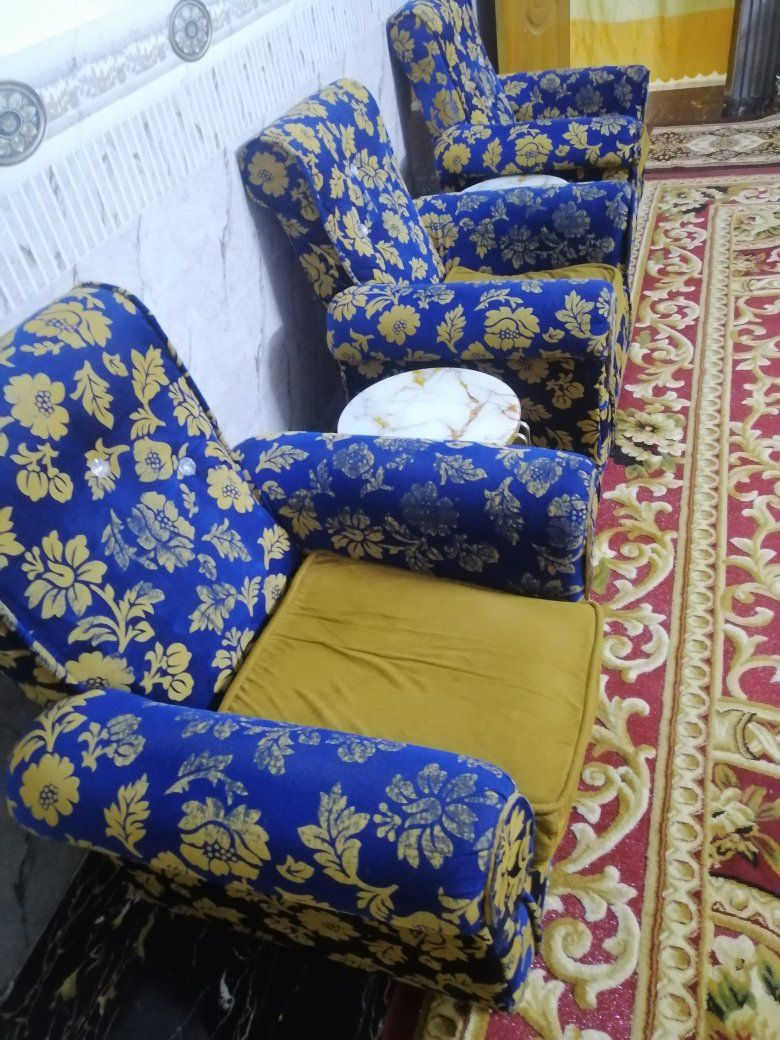 أثاث بيت مستعملة  للبيع كلهن ب 300 الف مستعجل على البيع
الاتصال على الرقم ***********
