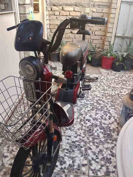 دراجة شحن للبيع بسعر 225بغداد قرب معارض الحبيبة ***********
