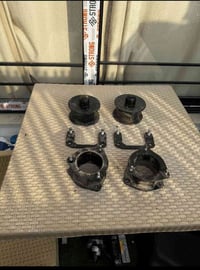 قواعد تعلي السيارة باسفيكا امريكيات اصليات عنوان بغداد سعر ١٥٠$قفل 077...