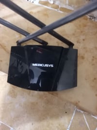 للبيع راوتر للبيع السعر000 10  07869711513