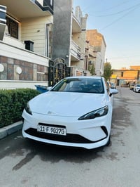 للبيع BYD 2025 سيل5 كفاله عامه عده شويه دعجه بل جاملغ الامام فقط ما مب...