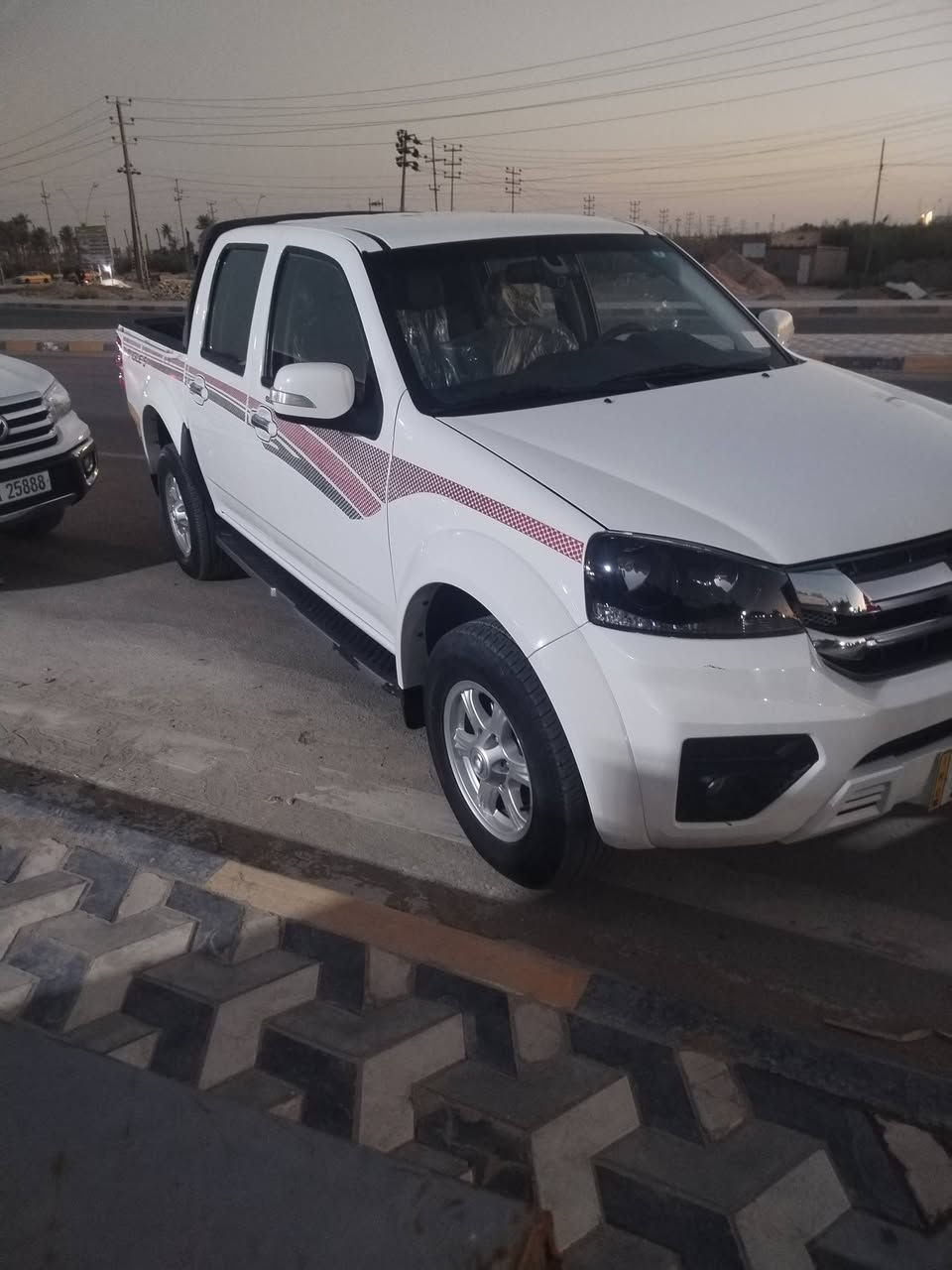 كريت ويل موديل 2025 كفاله عامه ماشيه 30اصل مداور مباشر ضريبه 26مدفوعه سياره بسمي رقم قادسيه مكانه الديوانيه الحمزه الشرقي سعر 130وبيها مجال ***********
