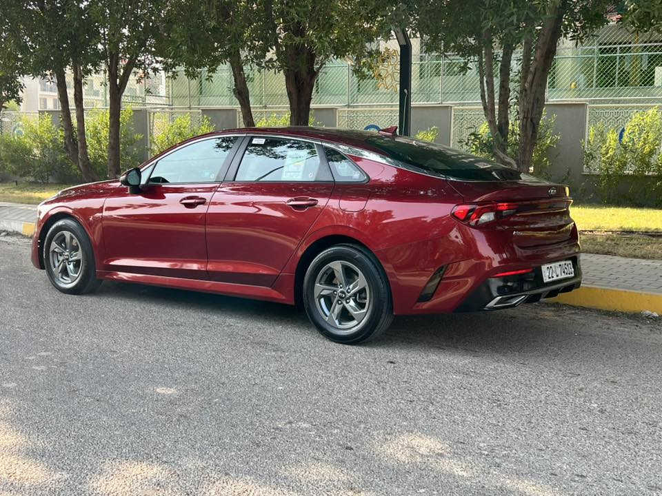 موديل K5 2021  Lxs
رقم اربيل
حجم المحرك 1600 تيربو
حادث جاملغ امامي ايمن وشويه بلبنيد 
بدون دواخل بدون ايرباك
كير مكينة كفاله 
جاهزة ومابيه اي نقص 
مواصفات
نظام تنبيه حركه السيارات
توقف ذاتي  
 رادار أمامي  
 رادارات جانبيه 
رادارات خلفيه
 نظام تحديد مسار
 قيادة اليه
اوتو هولد
 هاند بريك كهرباء
مثبت سرعه 
فتح صندوق ذكي 
السعر 163 وبي مجال بسيط
بغداد السيدية حي الاعلام
للاستفسار وتسأب ‬***********
