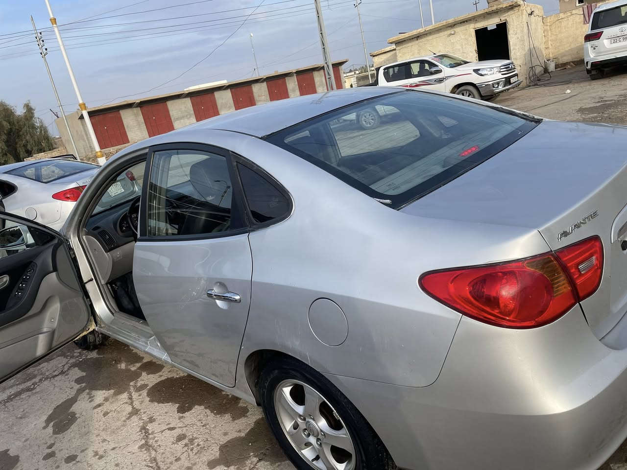 السلام عليكم
افانتي 2008 كصة جديدة  
كير محرك صدر طخم تاير كلها بشرط  
سعر 40 بيها مجال
مكاني ناحية الزويه ***********
