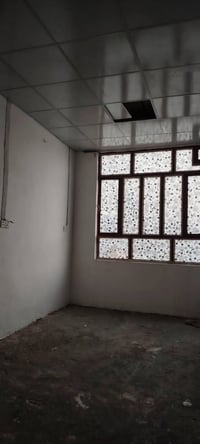 النجف • ٥٠م • شامل ماء وكهرباء