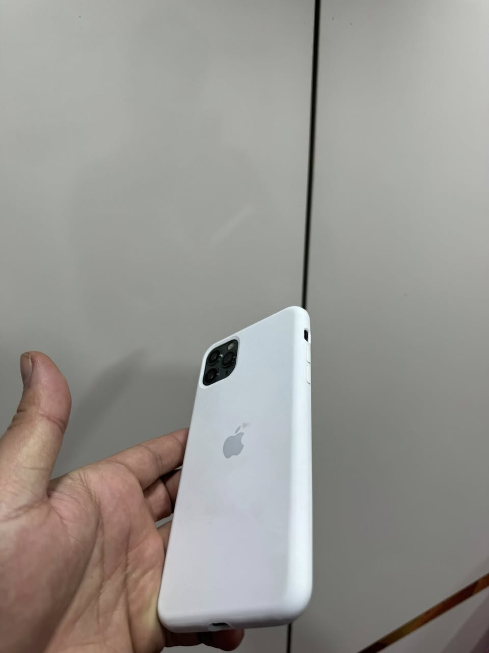 ايفون 11 برو ماكس : شرق اوسط 
ذاكرة 256
جهاز نضيف وحلو بس شخوط بل صاصي 
نسبت البطاريه 83💕
مستبدل شاشة أصلية
السعر: 250 ألف
المكان: بغداد – البياع
رقم الهاتف / واتساب: ***********
