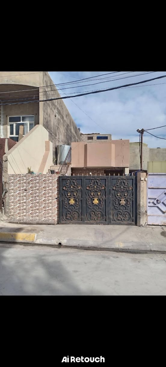 دار طابو طابق واحد للبيع
المساحة / ١٠٠ متر 
الواجهة / ٥ أمتار في ٢٠ متر 
العنوان / كركوك حي الأسرى والمفقودين قرب جامع القباء 
السعر / ٧٠ مليون
للاتصال / ***********
