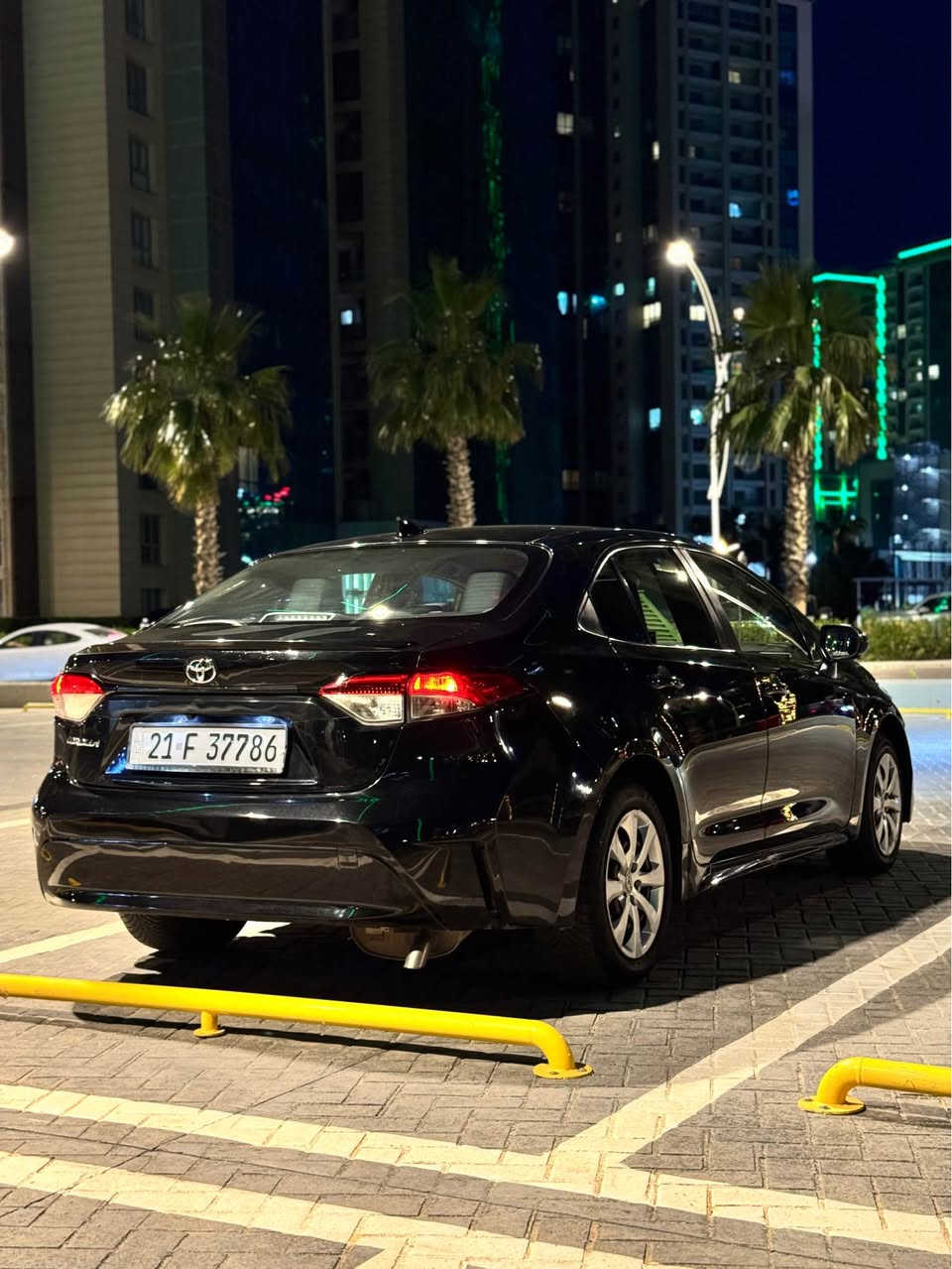 Corolla 2021 Le 
سعر مناسب سيارة بدون سبغ 
موديل ٢١ بدون دواخل ايرباك بس ستيرن 
بيه ثلث اماكن تعديل 
ويا شوية حالوب 
ماشية 65 الف مايل 
گير محرك كهربائي كله اب شرط 
سعر 129 ورقة مجال حق الجية 
مكان اربيل 
واتساب *********** أربيل, العراق
