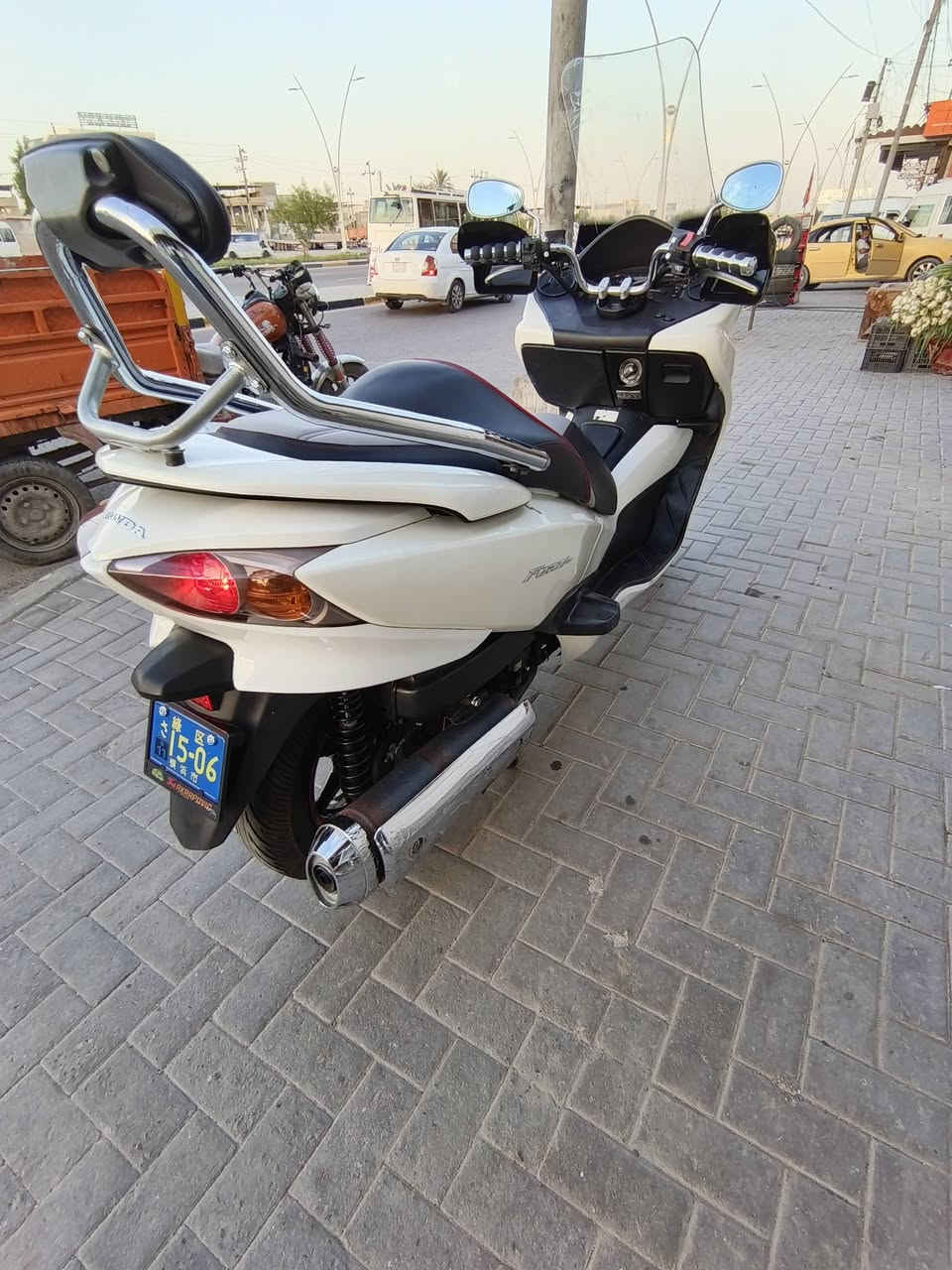 السلام عليكم دراجه فورزه صفر عشره عميه بلاد كله شغاله من طول لطول دراجه جاهزه سبايدر عالي جامه طويله لايت زنون عالي ناصي نضافه 90 بالميه العنوان البصره حي المهندسين سعر 11الاستفسار ***********بيع مستعجل
