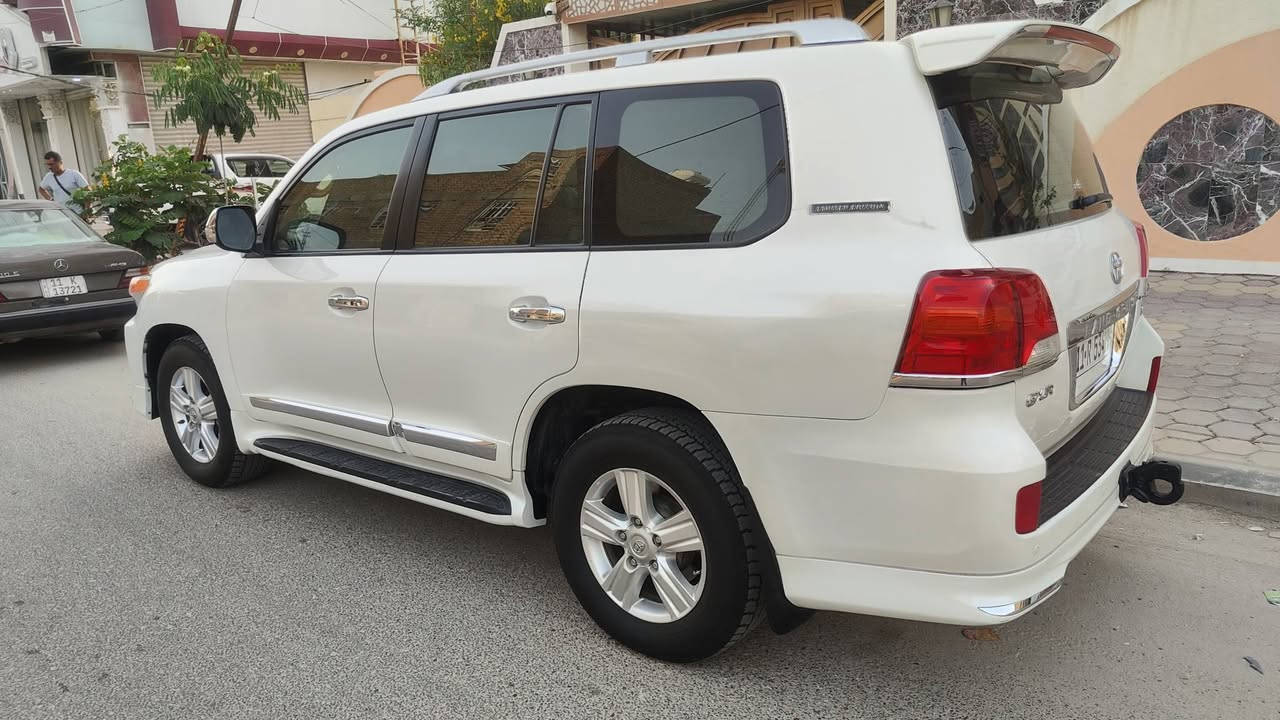 لاندكروز موديل 2015
كفاله عامه عدا بارد بسبط
رقم بغداد انگليزي بأسمي 
تحويل مباشر 
السعر  390 $
ماشيه 170
مكينه سته اسلندر
كشنات كهربائية 
كشنات جلد بقلاوه بيجي
ويل كب 18مع تخم تاير جديد 
كامره خلفيه
حساسات اماميه وخلفيه
تشغيل عن بعد 
فتحه بالسقف
مكينه كفاله من الفتح
گير كفاله من الفتح
حداديه  كفاله 
العنوان 
ناصريه الشموخ 
جاهزه من كل شي
 الاتصال+ واتساب
***********
***********
