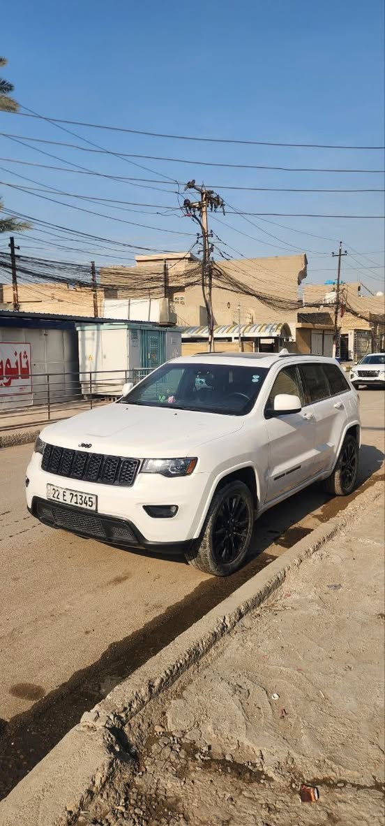 السلام عليكم 
جيب لاريدو وارد امريكي 2021
حادث جاملغ و بنيد بدون دواخل و بالعراق صارلهة جاملغ الثاني بدون دواخل
السيارة بلاك توب و مواصفات البلاك معروفة
كشنات جلد
تدفئة مقاعد
رادار و حساسات خلفية 
السياره صدر امامي و خلفي جديد
ادامة للمحرك كاملة
رقم اربيل هزة جديدة قبل شهرين
مكانهة بغداد العبيدي
250 ورقة 

***********
