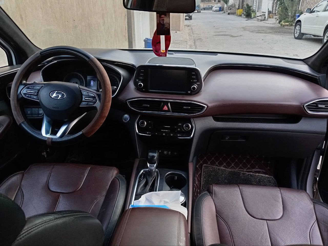 للبيع سنتافي 2019 أبيض
رقم بغداد وباسمي ✔️

ماشية 123

محرك 3500 — 6 سلندر

7 راكب — 4 انظمة قيادة

كشنات جلد قـرميـدي كهرباء

تبريد 3 قطع

شاشة — شفـتات ستيرن

كامـره — حساس امامي وخلفي

وبيها مواصفات بعد ✨

🚗 السيارة مكفولة من الحادث

بيه بس تكشير صبغ ومصلح 

(مكانات بسيطة)

الاستفسار الاتصال على الرقم

*********** 📞
