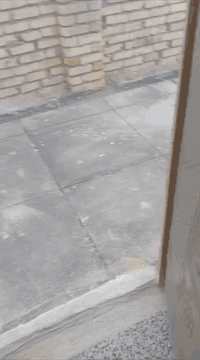 بيت للبيع 100 في منطقة الحسينيه سكلات 10 تالاف بناء حديث 2025 رقم الهاتف ***********
