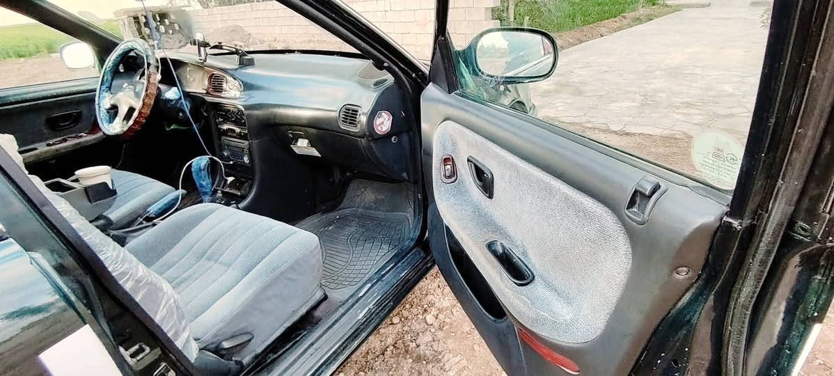 سوناتا للبيع موديل 95 سياره حلوه دواخل نظيفه المحرك 2000 استندر ما مفتوح المحرك والكير  مكفولات رقم بغداد انكليزي سنويه جديده بسمي تحويل ثاني يوم مكان السياره  واسط العزيزيه  ***********  /***********
