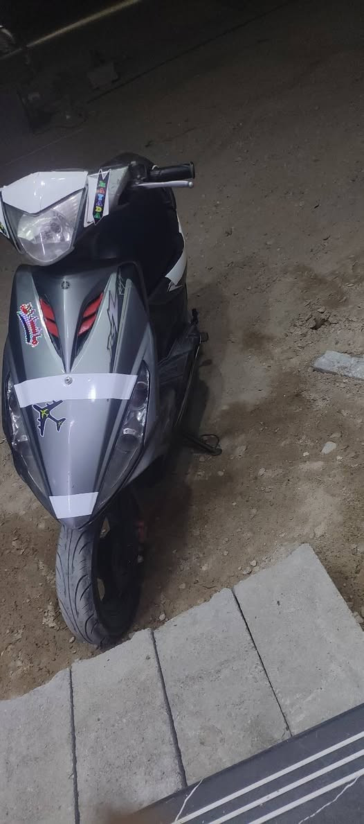 السلام عليكم ماكس مضلع ياباني لدراجه كلهة شغاله من لطول لطول مابيهة نقص برغي بلاديه فقط لسلف يشكل لسعر 750وبيهة مجال رقمي ***********
