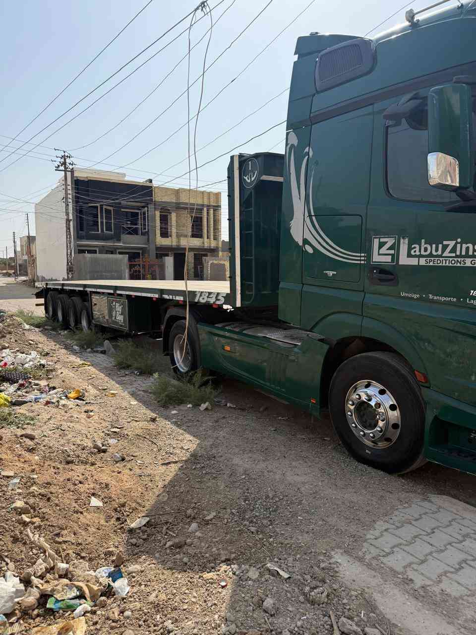 السلام عليكم للبيع اكتروس وحش ٢٠١٤فول مواصفات  حجم ٤٥رتايد ٤دناكير تخم تاير راس عربانه كهربائيات بالوني باقي التفاصيل علئ رقم تلفون ***********
