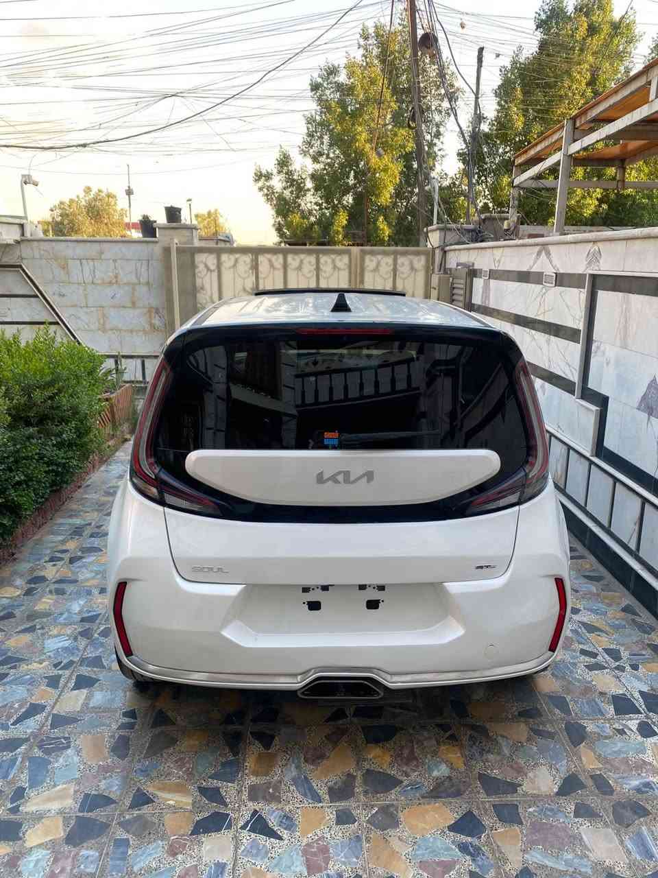 السلام عليكم للبيع فقط
كيا صول موديل 2025 دخول جديد بدون رقم منفيس بسمي المواصفات فول واحد على واحد اعلئه فئه بل صول فتحه بصمه جلد مكينه 2000 دوش ماشيه 16 الف بدون ايرباك  بيها طخطات على كدهم تصليح وصبغ 
صور الحادث ورقم شاصي بل منشور السعر 144$ورقه مجال حك الجيه مكاني بغداد جديده 
الاتصال 

 ‭***********‬
