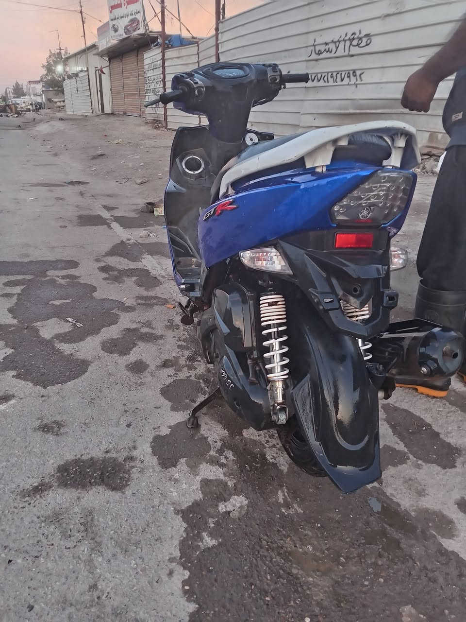 السلام عليكم جي تي ار دراجه نظيفه كل شي شغال محتاج فلوس والله العظيم ولا ابيع   مكان بغداد مدينه الصدر السعر ٧٢٥ وبيها مجال رقم ***********
