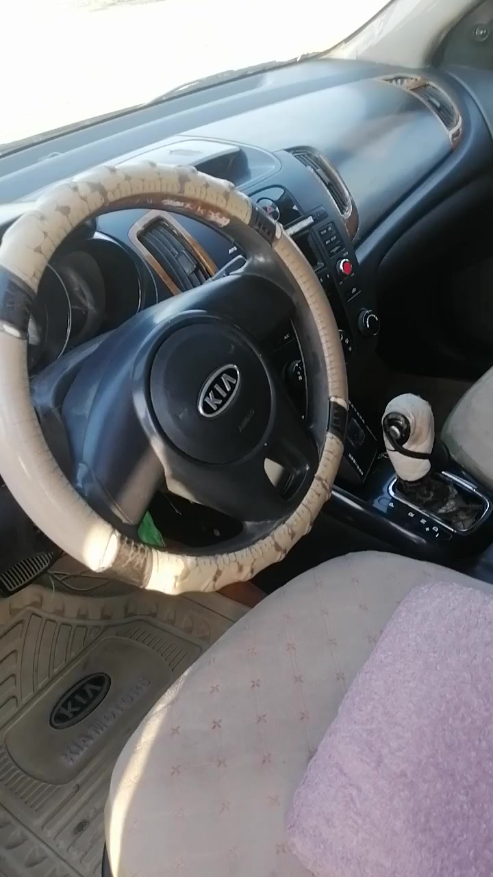 سلام عليكم سيراتو خليجي 2012 رقم بغداد سنويه 2027 محرك كير حداديه تبريد سياره كلش نضيفه
سعر 93 وبيه مجال وي ستفسار عل هاذه رققم *********** او خاص
