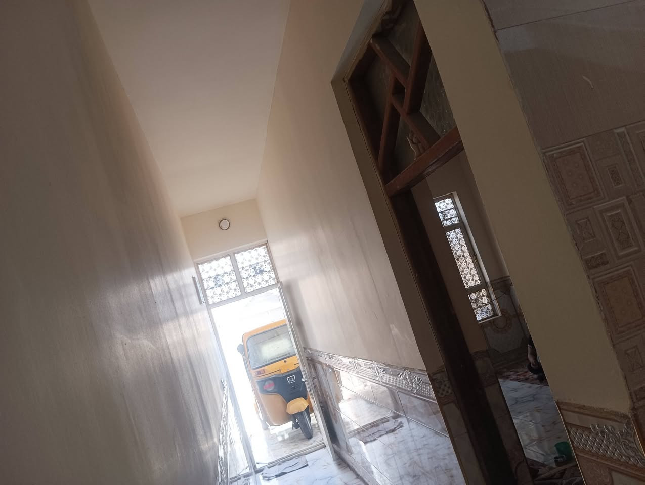 بيت ١٠٠ متر للبيع منطقة علاوي الاسمر قرب البانزين خانه الجديده  مكلف بالنشر
رقم صاحب الدار ‏‪***********‬‏
