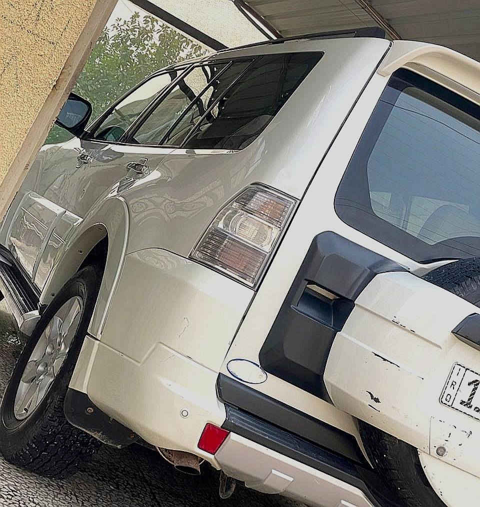 باجيرو 2014فول مواصفات تحكم سترين 3جهات تبريد 3قطع ثلاجه كشنات كهرباء جلد فتحه سقف مكفوله من الصبغ والضربه برغي مامفتوح بيها على وضع الشركه السعر 169رفم وات ساب ***********
