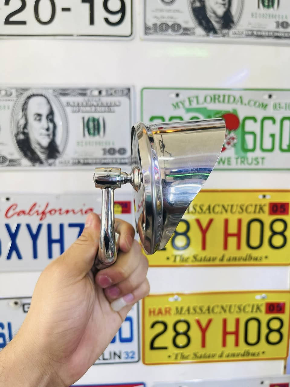 مراية داخلية نكليزية فحص
كماليات الكاصد للسيارات
***********
