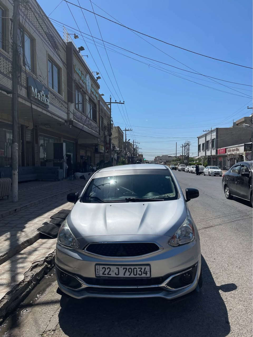 میراج ٢٠٢٠ تۆماتیک هەموو قەلبی بەشەرت کارەبای گێر مەکینە پشتی پێشی بەشەرت کەپسە تەقەی تێدا نیە سەنەوی نوێیە و رەقەمی نوێیە و هەزەی نوێیە بەناوی خۆمە و بەناو کردن و وەکالە بەشەرت 3 پارچەی تەنیشتی هەیە 
85$ مەحامەلەکی برایانە Singapore
