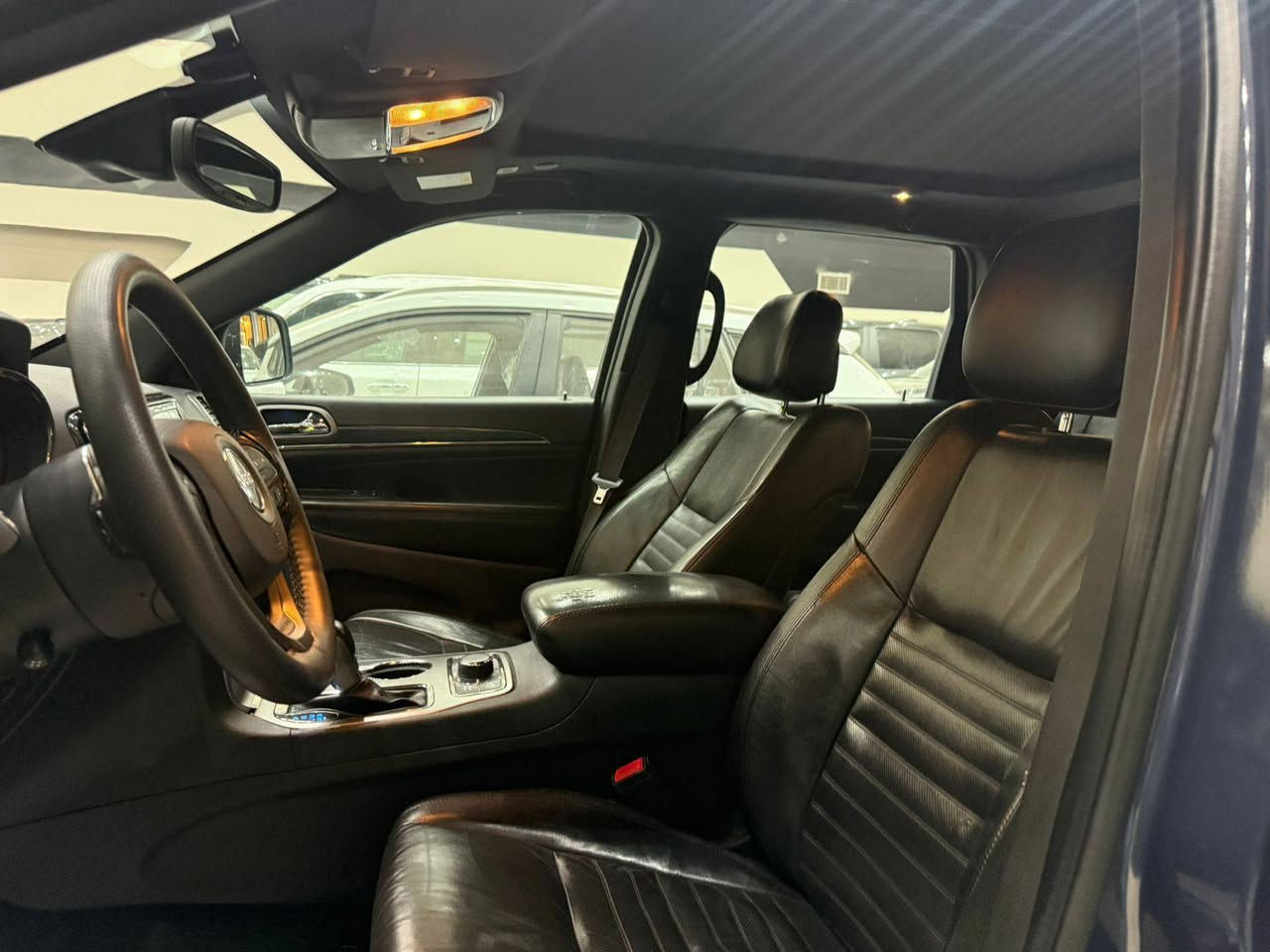 جيب 2021 S كلين فول خليجي وكالة هارلم 🔥🔥
لون نيلي مميز 
محرك 6 سلندر 
السيارة ماشية 51 الف مايل فقط 
فووول مواصفات 👇🏼
 رادار
 بانوراما
 تحكمات ستيرن
 كشنات تدفئة تبريد
 مقاعد جلد
 تشغيل عن بعد
 جنطة كهرباء
وبيها بعد هواي مواصفات 
 الكشر الخارجي ولا شخطة جانت مغلفة PPF ونشال التغليف قبل اسبوع
 
السعر اطلب بالتعليقات يتم الرد تلقائيا بالخاص 📥

مكان السيارة بغداد 

للاستفسار اكثر 👇🏼

***********

اخلاء مسؤلية  ⛔
 الصفحة اون لاين فقط و مهمتها فقط جمع البائع مع  المشتري وليست مسؤولة عن اصوليات و اوليات السيارات وعما يدور لاحقا بين البائع والمشتري
