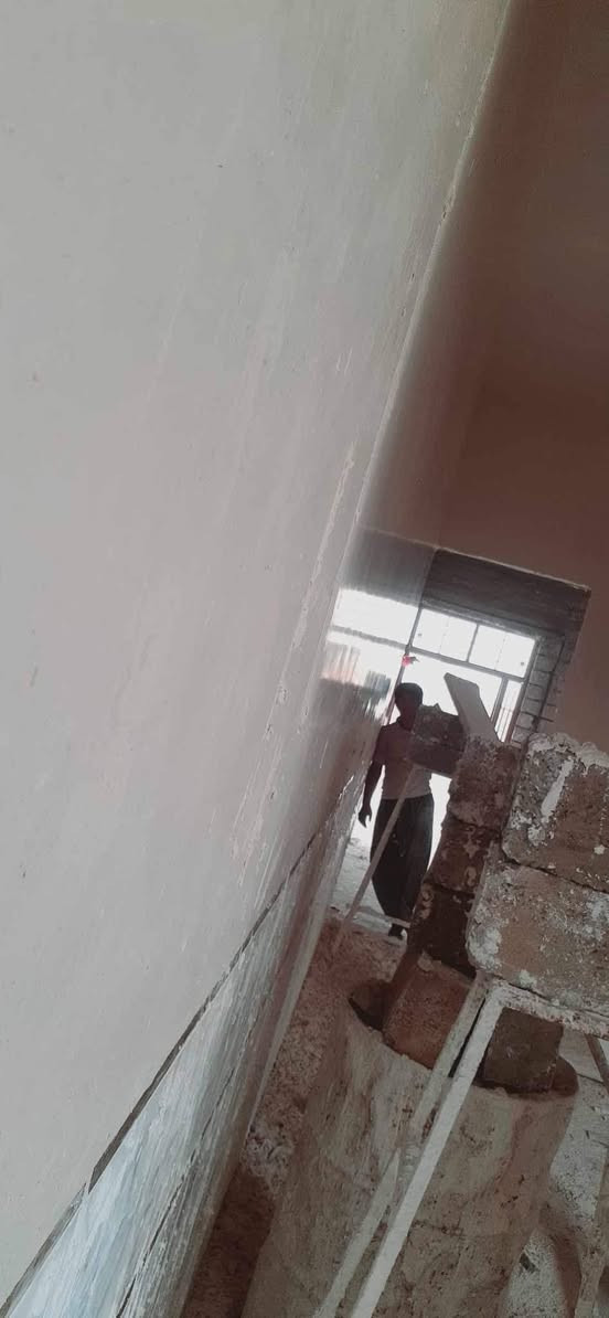 السلام عليكم كادر لباخين جص من الموصل كادر يتكون من خمس اسطوات وخمس عمال المبيت في نفس البيت الي نشتغل بي واتقان بل عمل وهذا جزء من عملنا ومن اللهالتوفيق رقم الهاتف ***********
