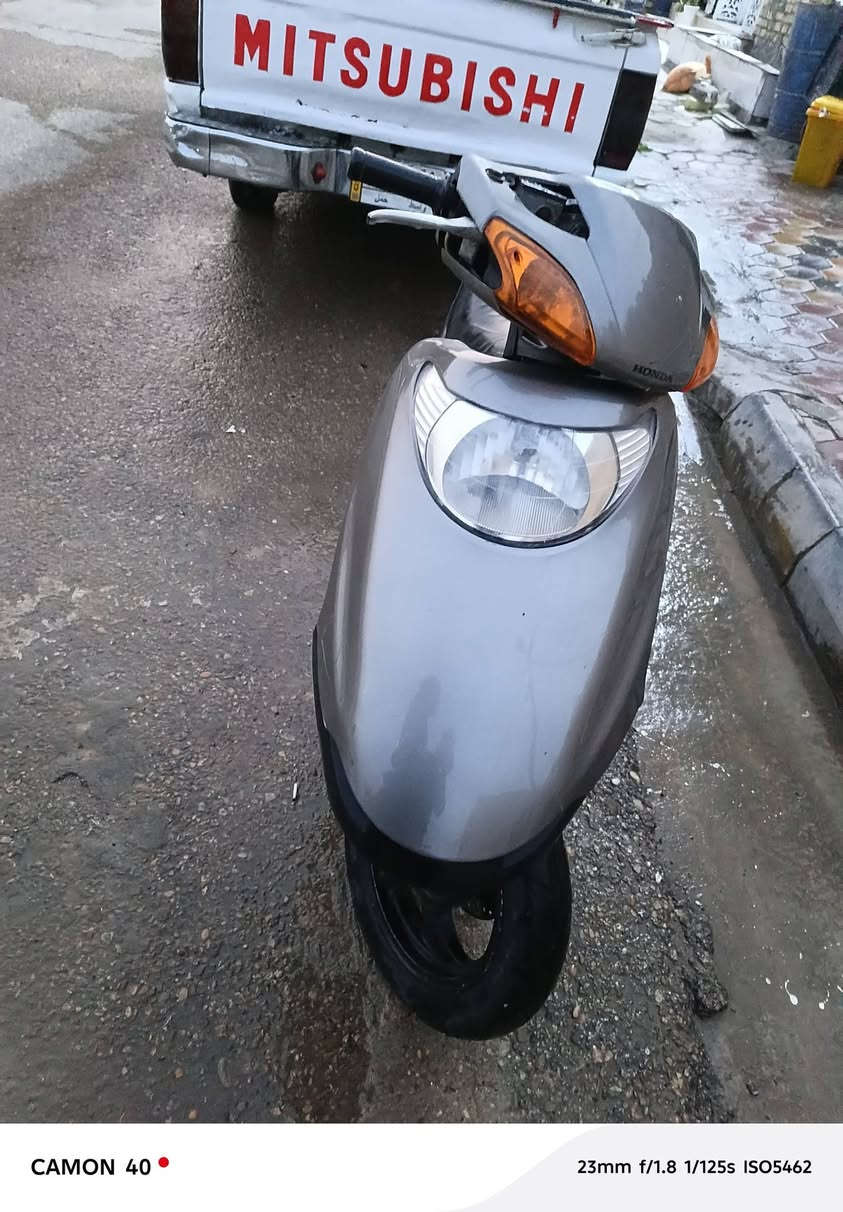 دراجه سبيسي ياباني  سلف هندر كهرباءيات كله شغاله دراجه مكينه ناعمه دراجه مال جناي السعر ٦٥٠ بيهه مجال لليشتري مو يتعبني استفسار  ع ***********
