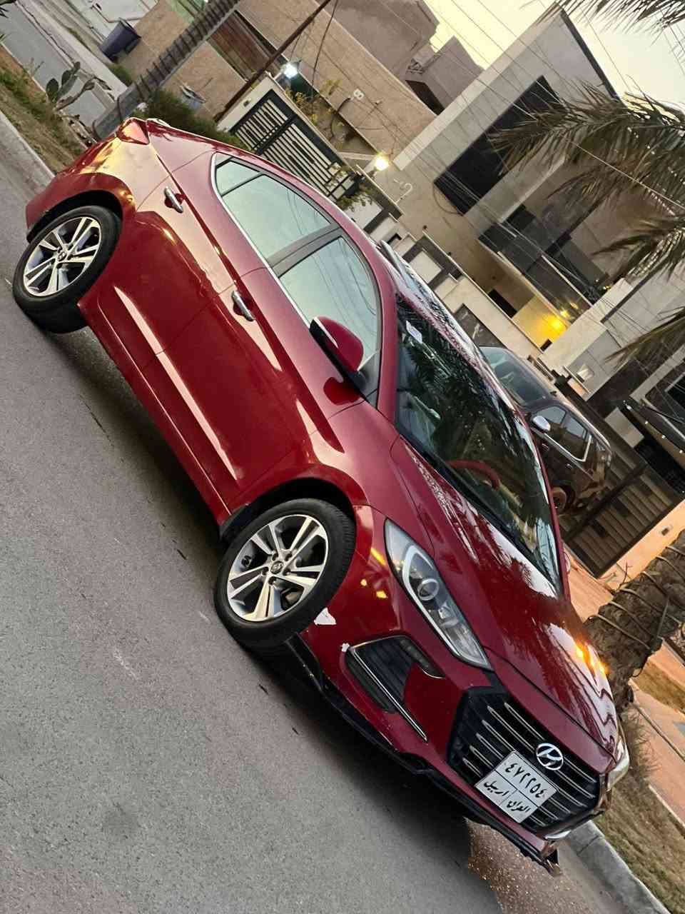 للبيع النترا سوبر خليجي موديل 19
النترا سوبر 2019 خليجي
  
 فول مواصفات 
مكينة 2000 دوش 
بصمه
فتحة سقف سلايد 
تحكم ستيرن 
شاشة أندرويد 
 كاميرا   خلفي 
قطعتين تبريد 
حاكية و بلوتوث 
حساس أمامي
حساس
خلفي
لد نهاري أمامي 
ويل كب كروم 
لدات 
داخل جلد لونين 
مري جانبية كهرباء + اشاير +شفط
مود درايف ( اقتصادي و رياضي ) بيها ربع الجاملغ الخلفي صبغ سياره  مكينه كير مكفولات سياره جاهزه بدون اي نقص

مكاني بغداد السيديه 
السعر 136
***********
