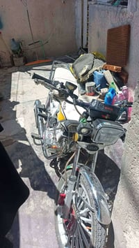 سيفان البيع مستعجل المكان محموديه 07721113364  موديل 24