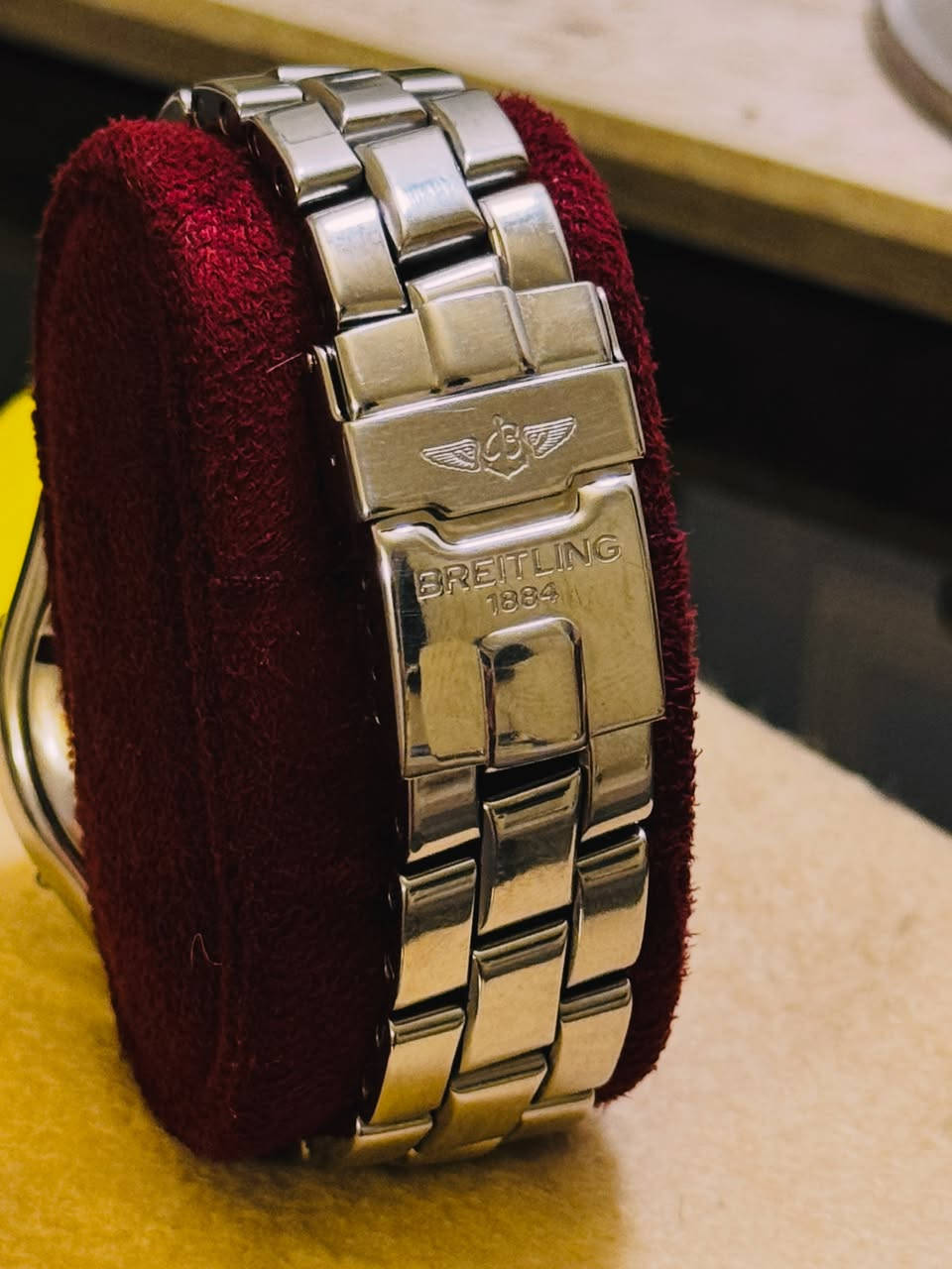 #breitling #switzerland بريتلنك اوتماتك


**إذا كنت صاحب هذا الإعلان وتريد حذفه لأي سبب، رجاءا أرسل رسالة إلى الدعم الفني**