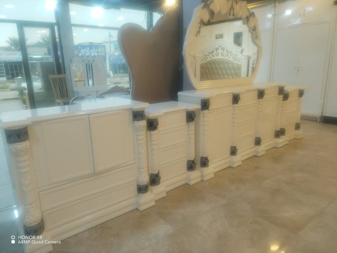 غرفة سته أبواب طابق ونص اوفايت صبغ حراري عمل درجة أولى توصيل مجاني جميع محافظات العراق العنوان النجف مدخل الحيرة ***********
